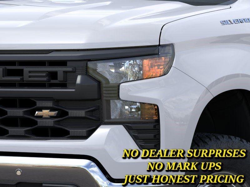 New 2026 Summit White Chevrolet WT image 10