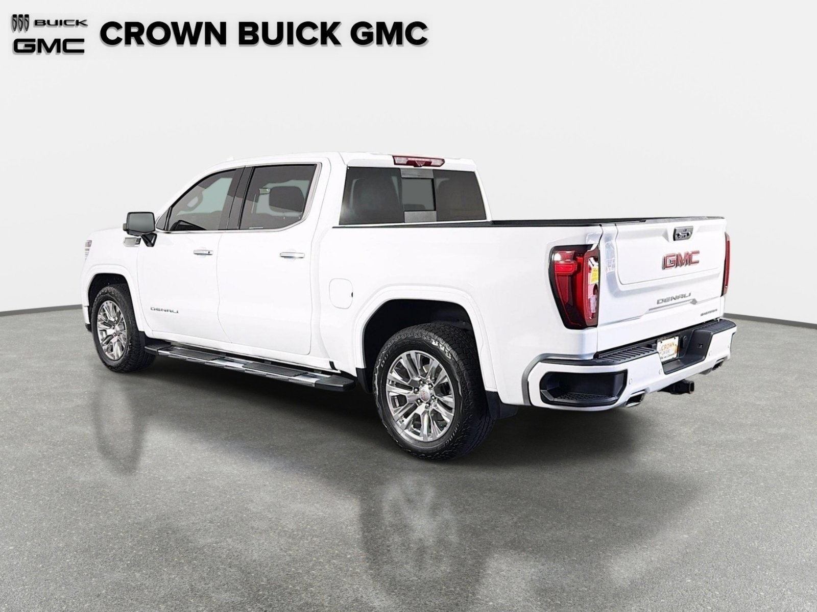 Used 2023 Summit White GMC Denali image 7