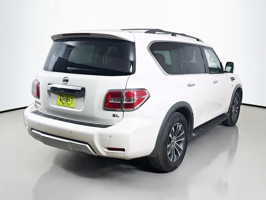 Used 2018 White Nissan SL image 6