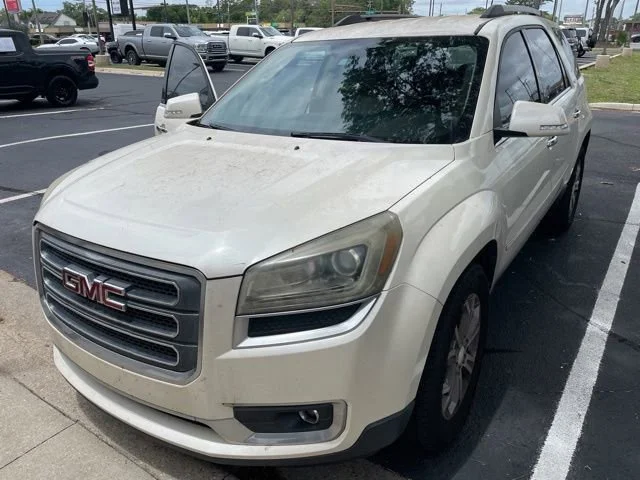 Used 2013 White Diamond Tricoat GMC SLT image 3