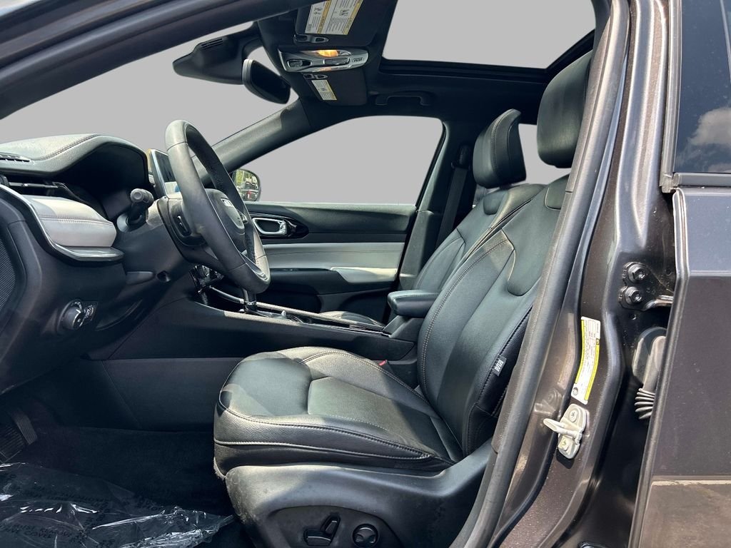 Used 2024 Black Jeep Limited image 15