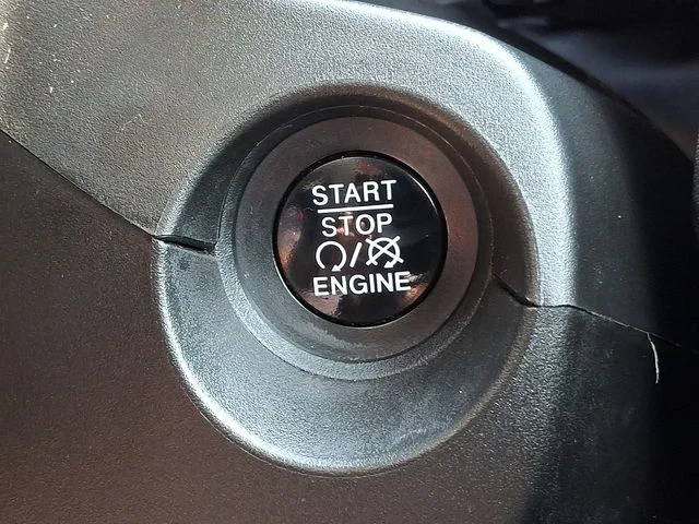 Used 2018 Black Jeep Limited image 26