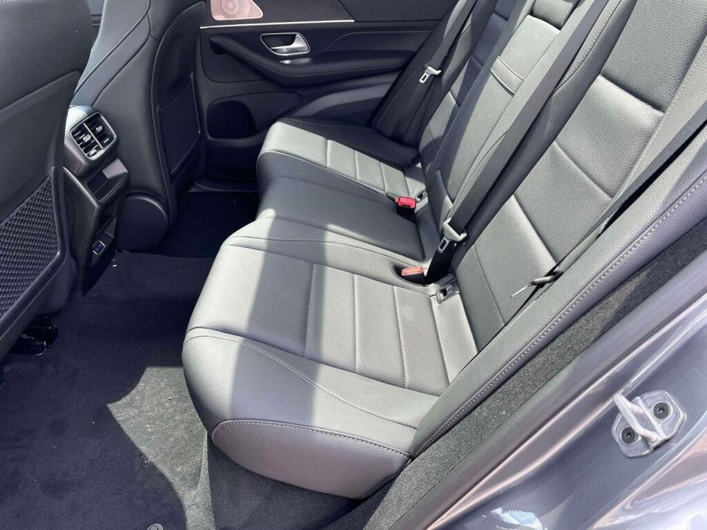New 2026 Selenite Grey Metallic Mercedes-Benz GLE 450 image 16