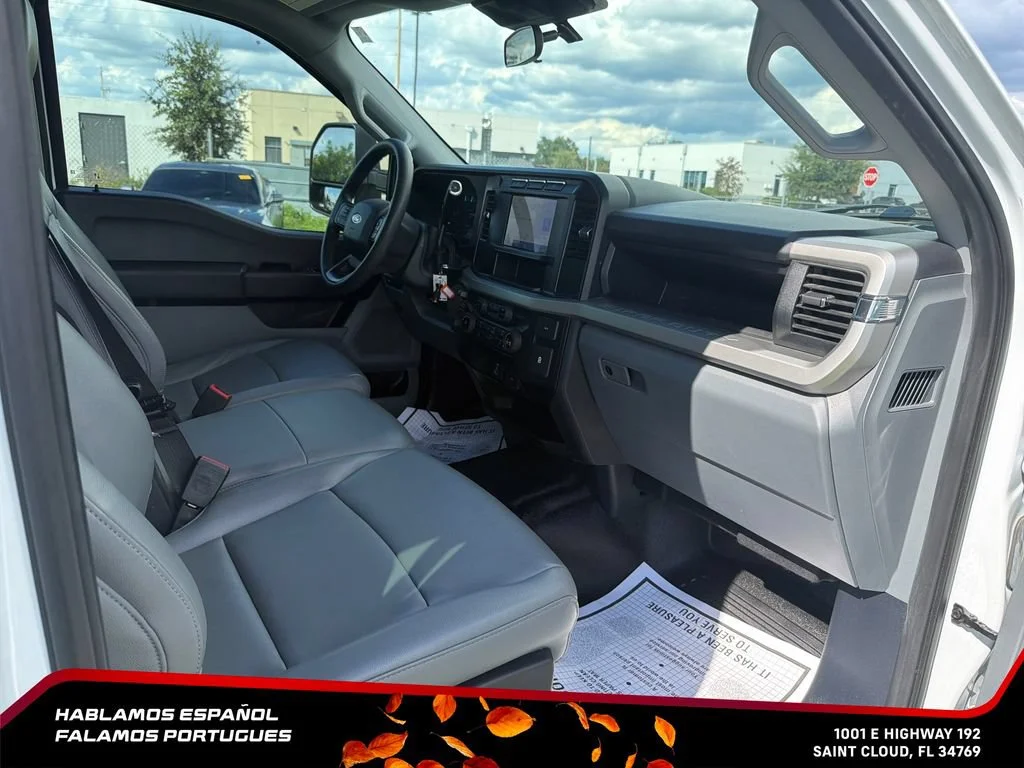 Used 2023 White Ford XL image 29
