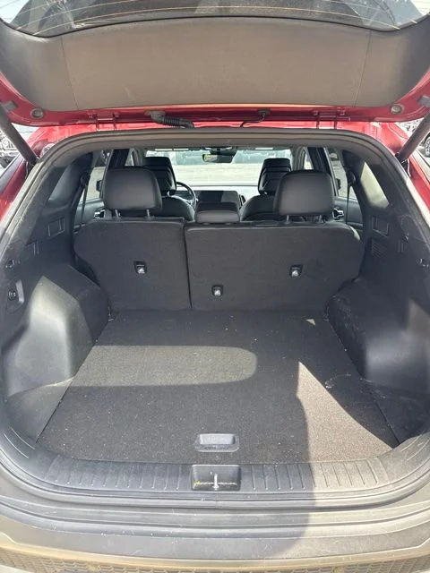 Used 2024 Red Kia X-Line image 13