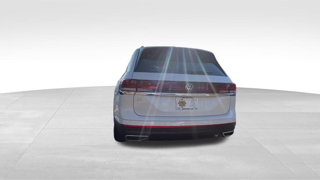 New 2026 Opal White Pearl Volkswagen 2.0T SE image 11