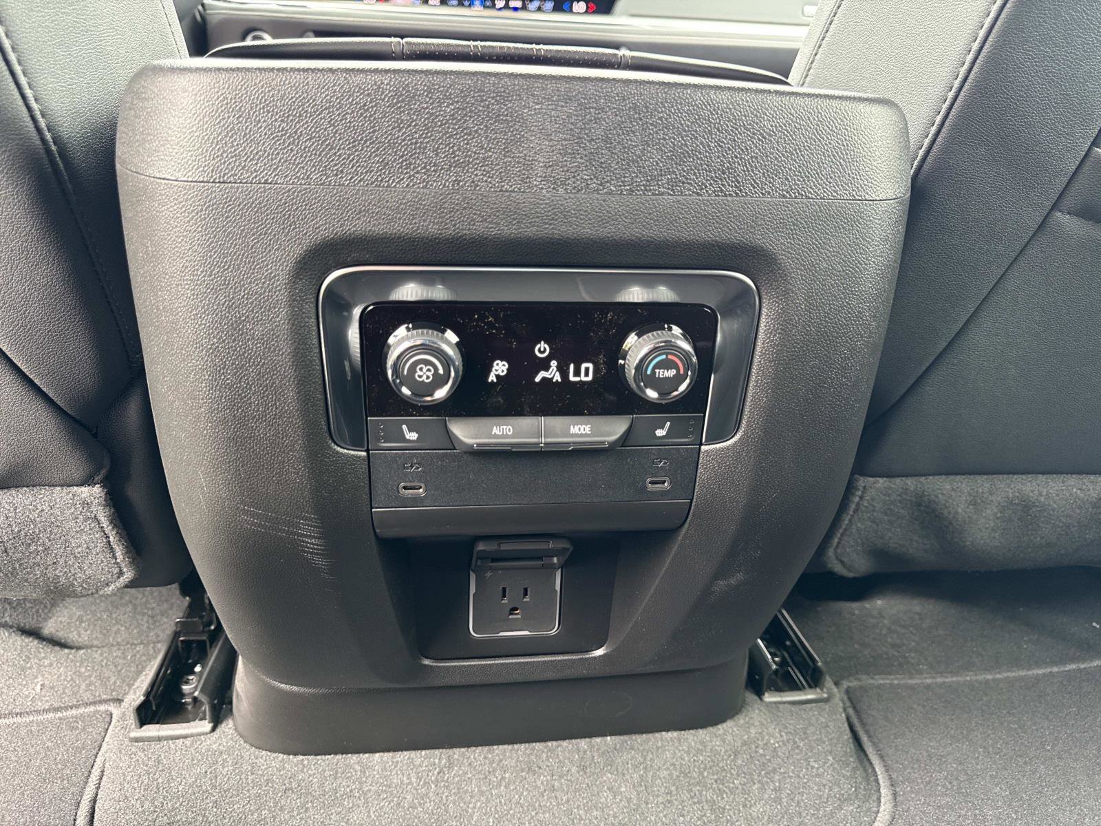 New 2026 Sterling Gray Metallic Chevrolet High Country image 32