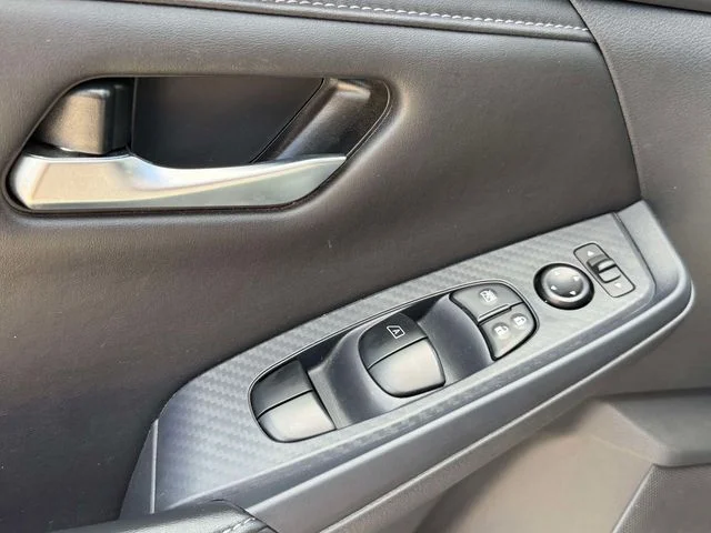 Used 2024 Gray Nissan SV image 18