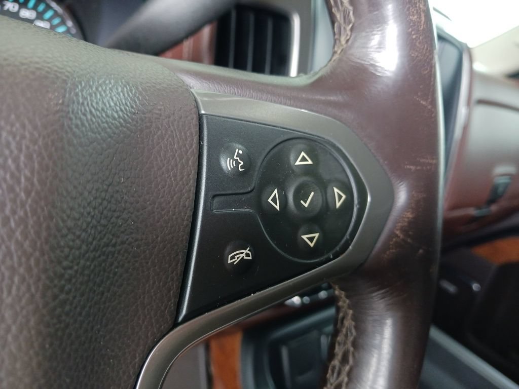 Used 2016 DEEP OCEAN BLUE METALLIC Chevrolet High Country image 35