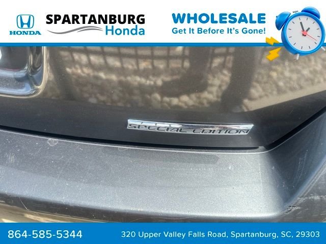 Used 2012  Honda SE image 22