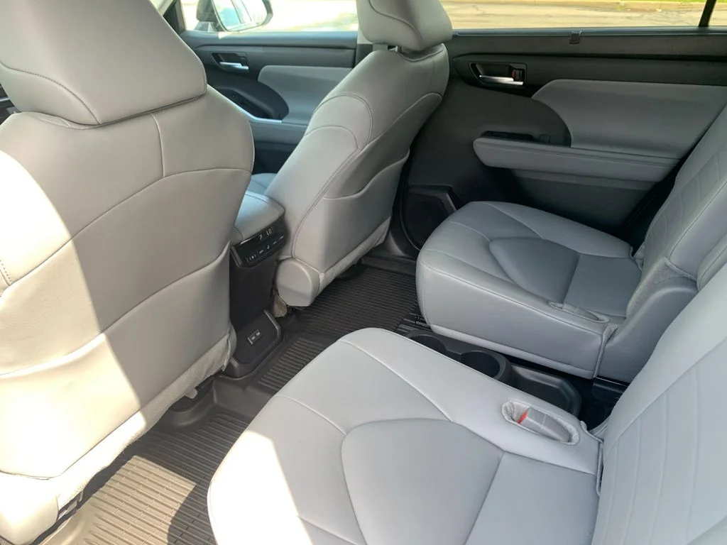 Used 2024  Toyota XLE image 14
