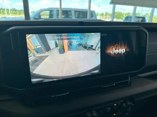 New 2026 Reign Exterior Paint Jeep Sahara image 17
