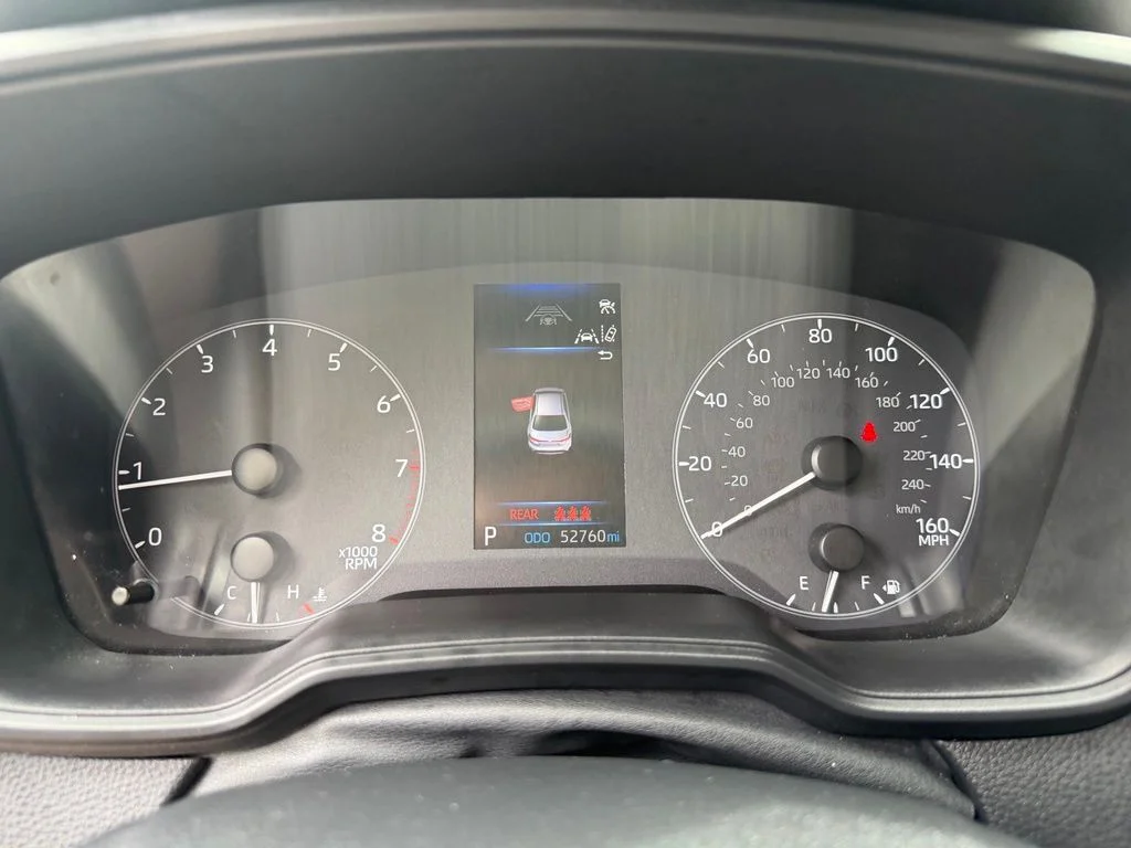 Used 2024 Ice Toyota LE image 19