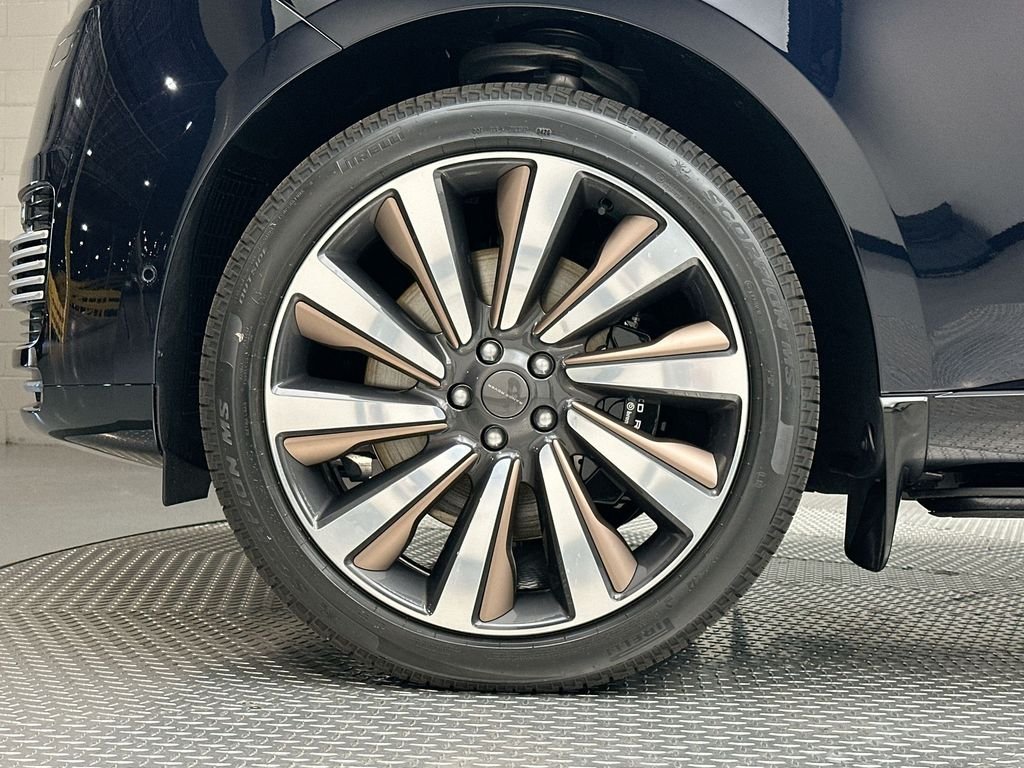 New 2026  Land Rover SV image 13