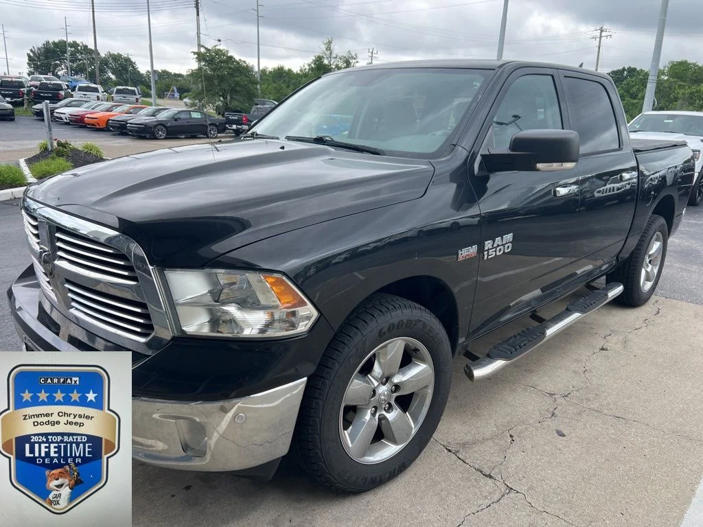 2016 RAM 1500 Big Horn 4x4 Crew Cab 5'7's photo