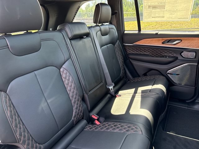 New 2026 Bright White Clear-Coat Exterior Paint Jeep Summit image 26