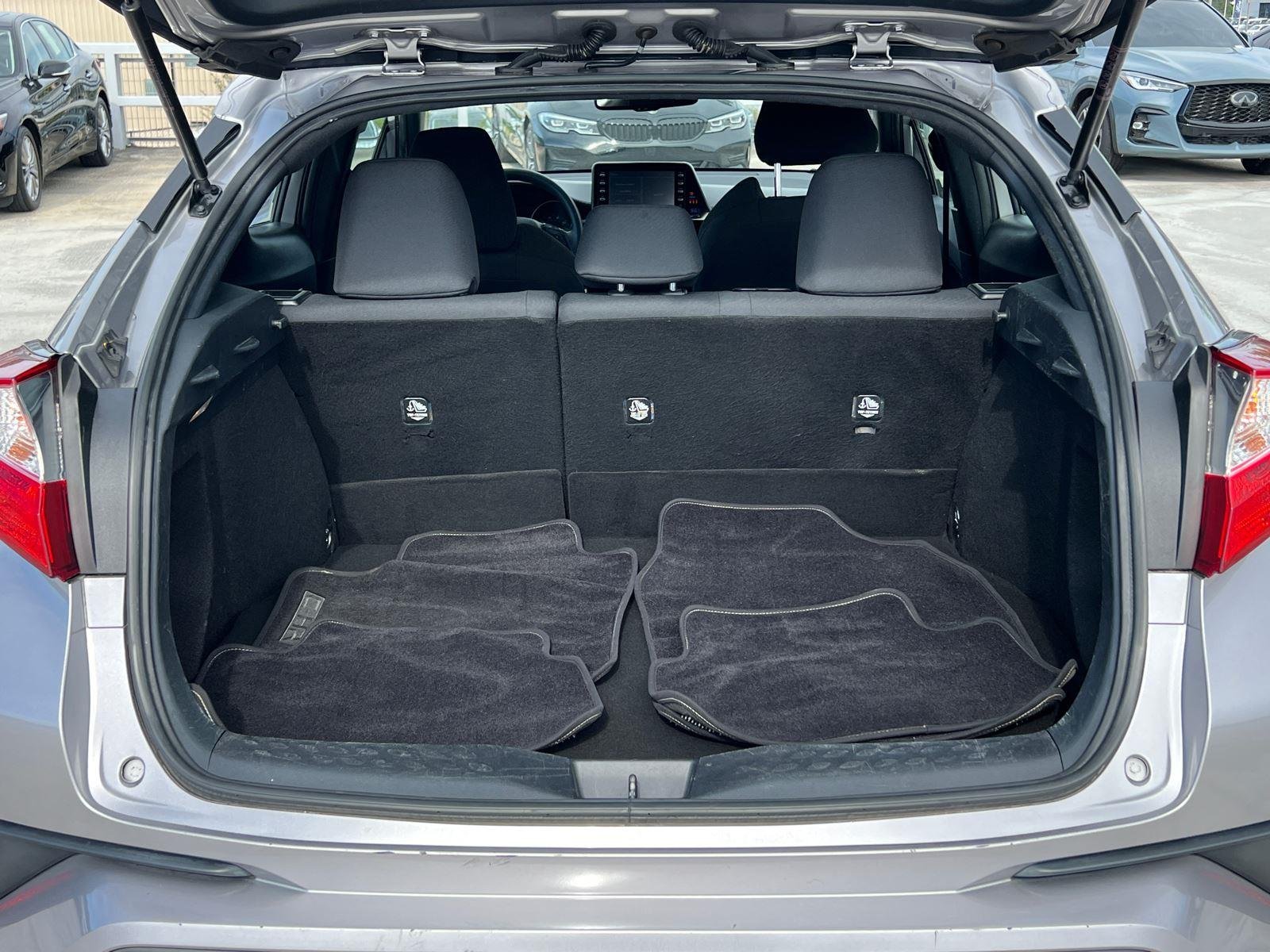 Used 2019 Silver Knockout Metallic Toyota LE image 18