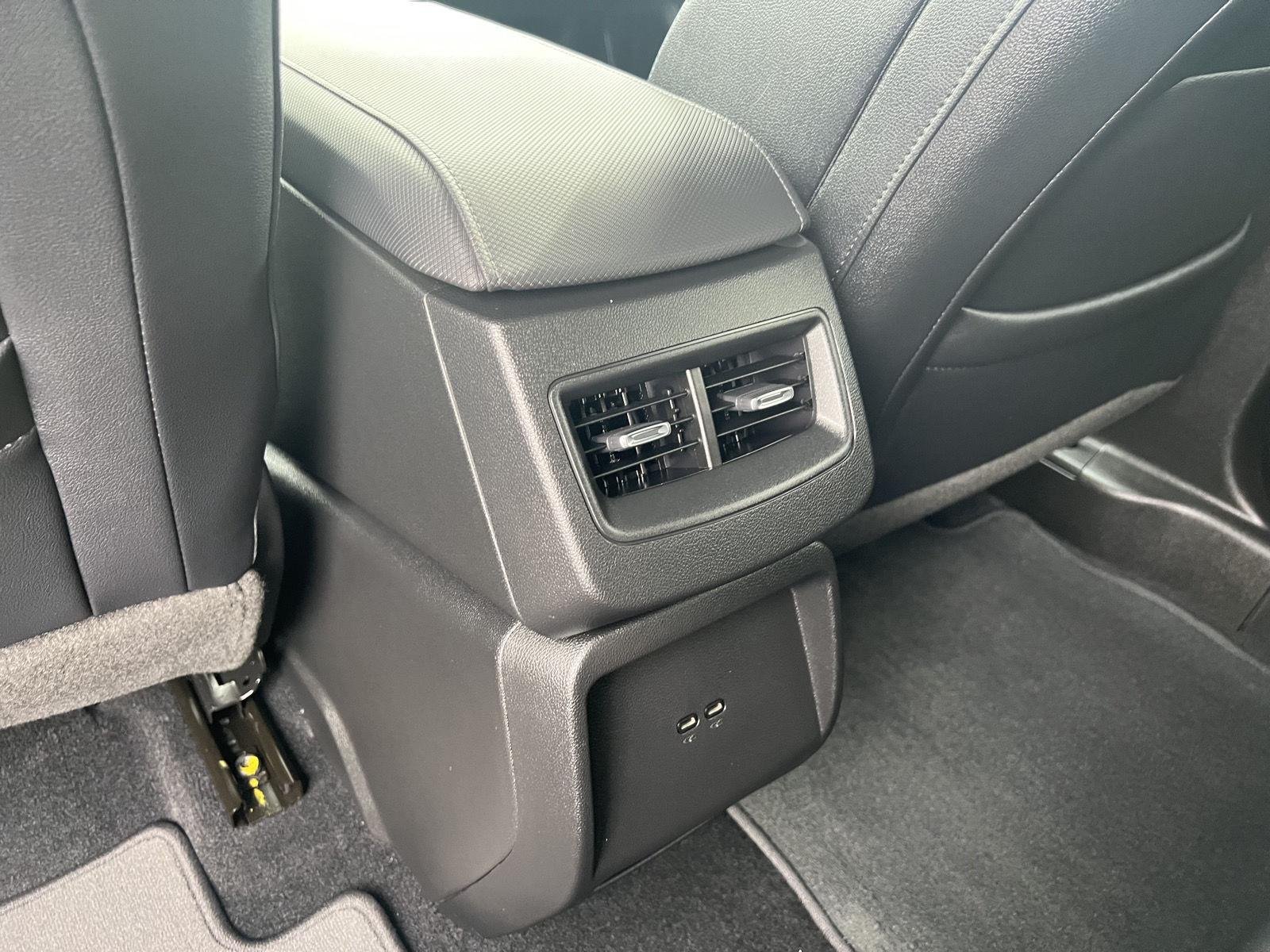 2025 Chevrolet Equinox EV LT - Photo 32