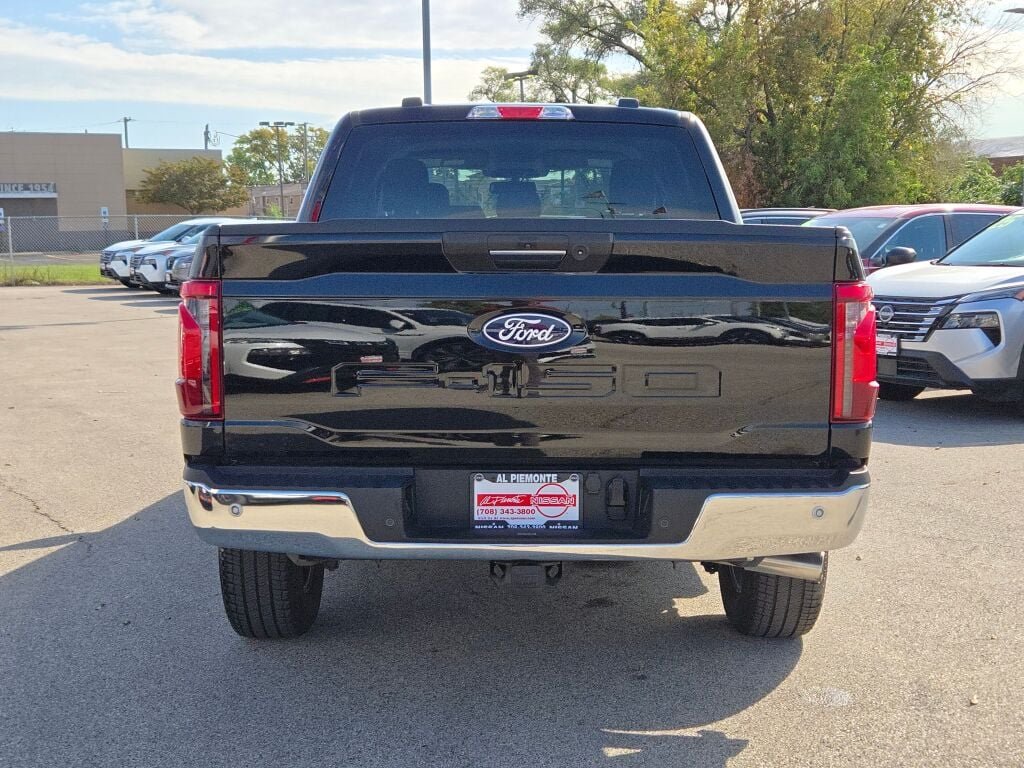 Used 2024 Black Ford XLT image 12