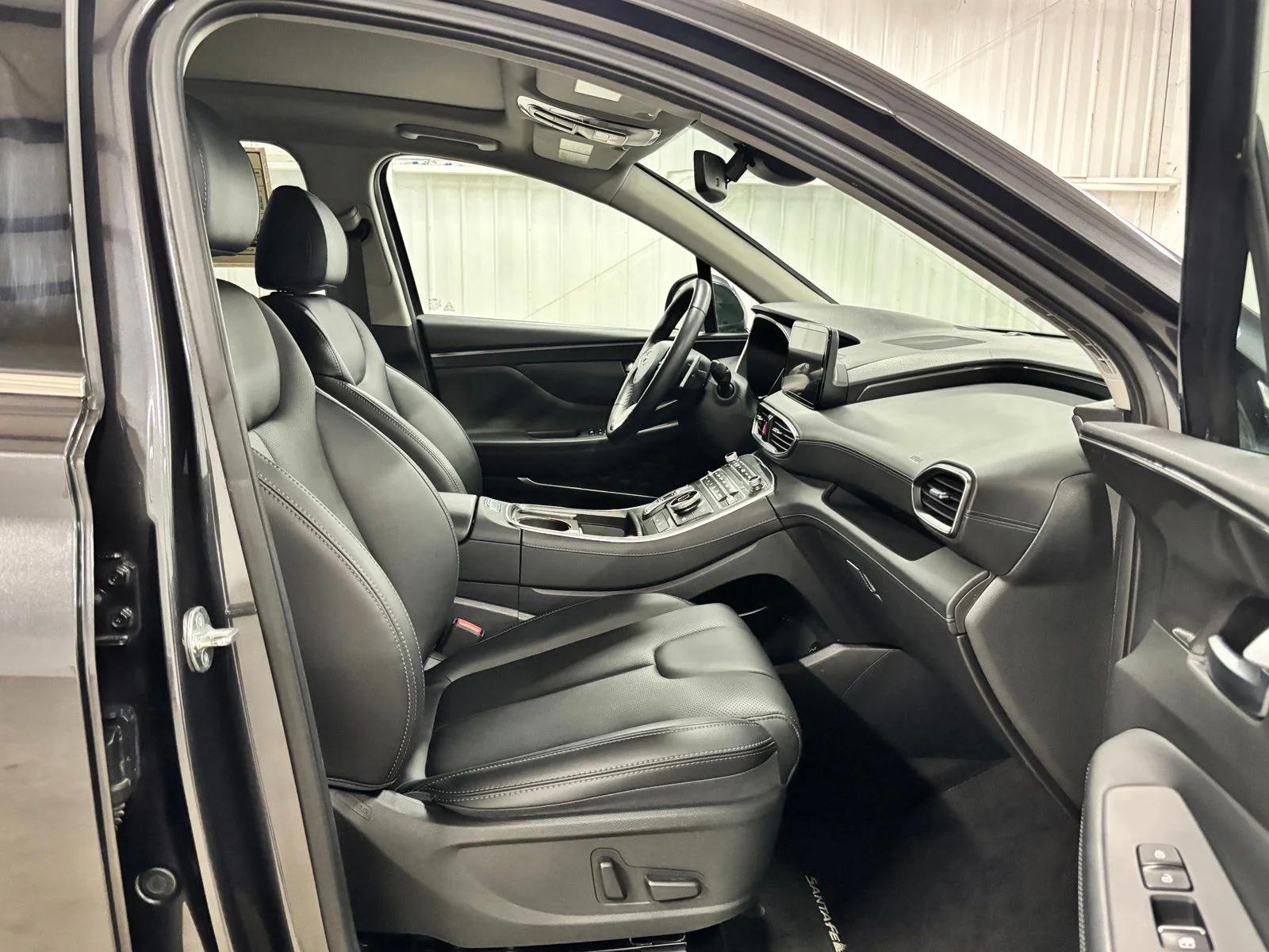 Used 2023 Gray Hyundai SEL image 21