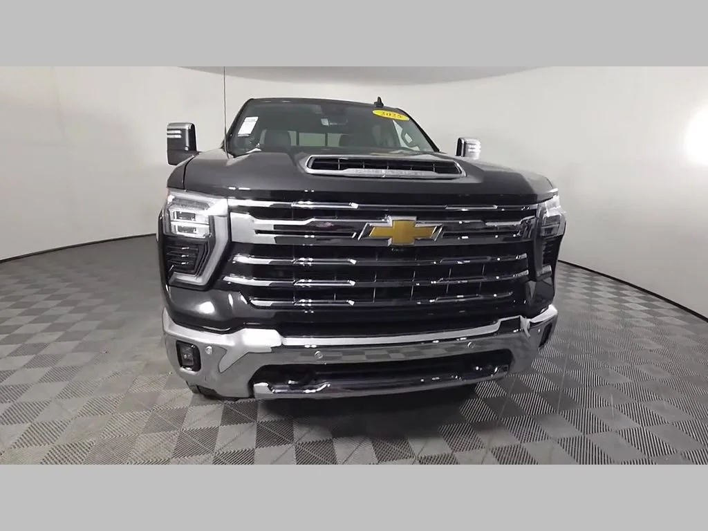 Used 2025 Black Chevrolet LTZ image 55