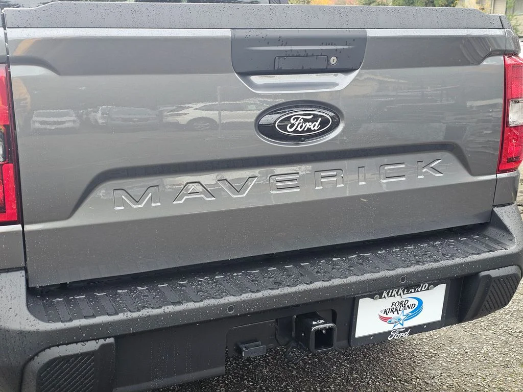 New 2025 Carbonized Gray Metallic Ford XLT image 14