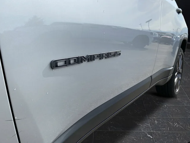 2025 Jeep Compass Limited - Photo 37