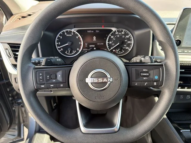 Used 2023 Gray Nissan SV image 16