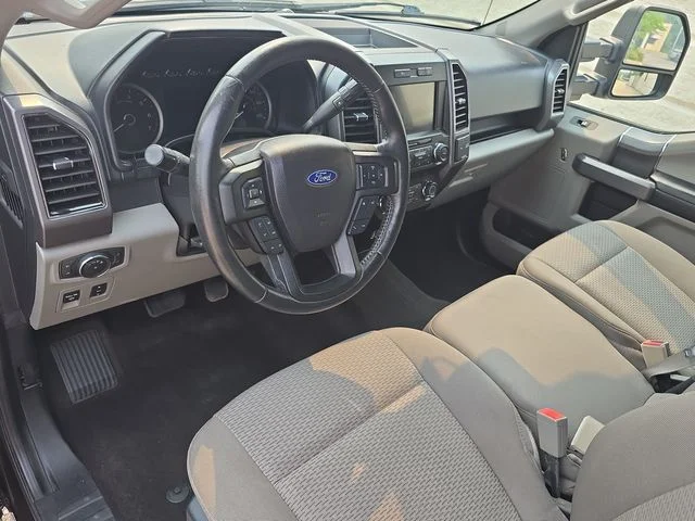 Used 2020 Red Ford XLT image 16