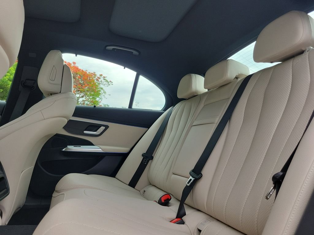 New 2026 Graphite Grey Metallic Mercedes-Benz E 350 image 10