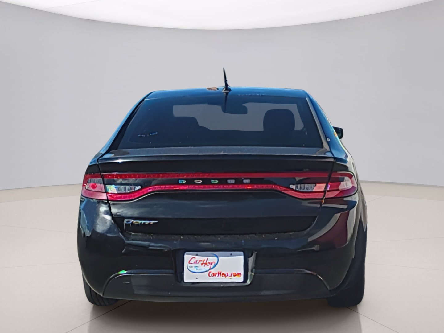 Used 2015 Gray Dodge SE image 4