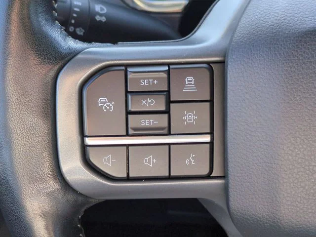Used 2022 Gray Ford Lariat image 17