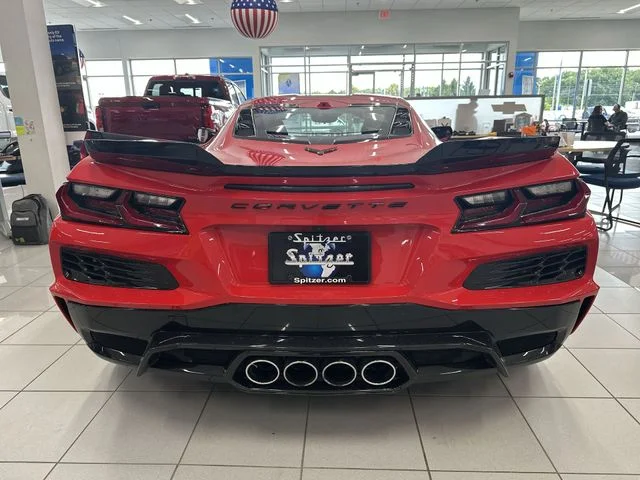 Used 2024 Red Chevrolet Z06 image 29
