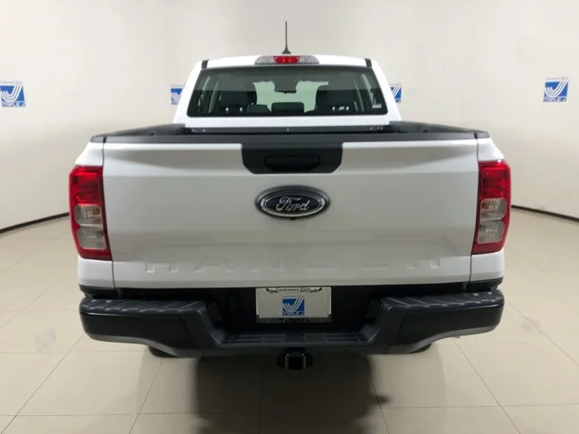 New 2025 OXFORD WHITE Ford XL w/STX Package Super Crew Cab image 7
