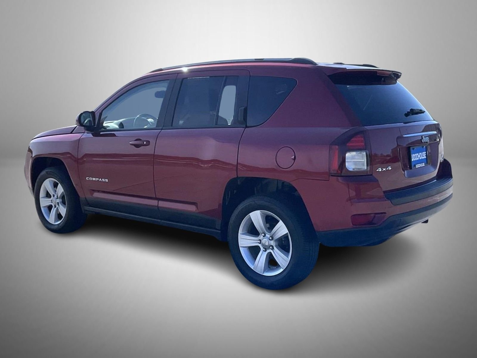 Used 2017 Red Jeep Latitude image 7