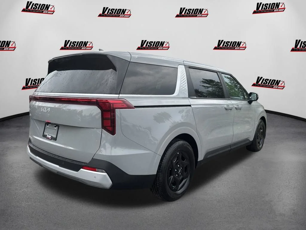 New 2027 White Kia LXS image 5