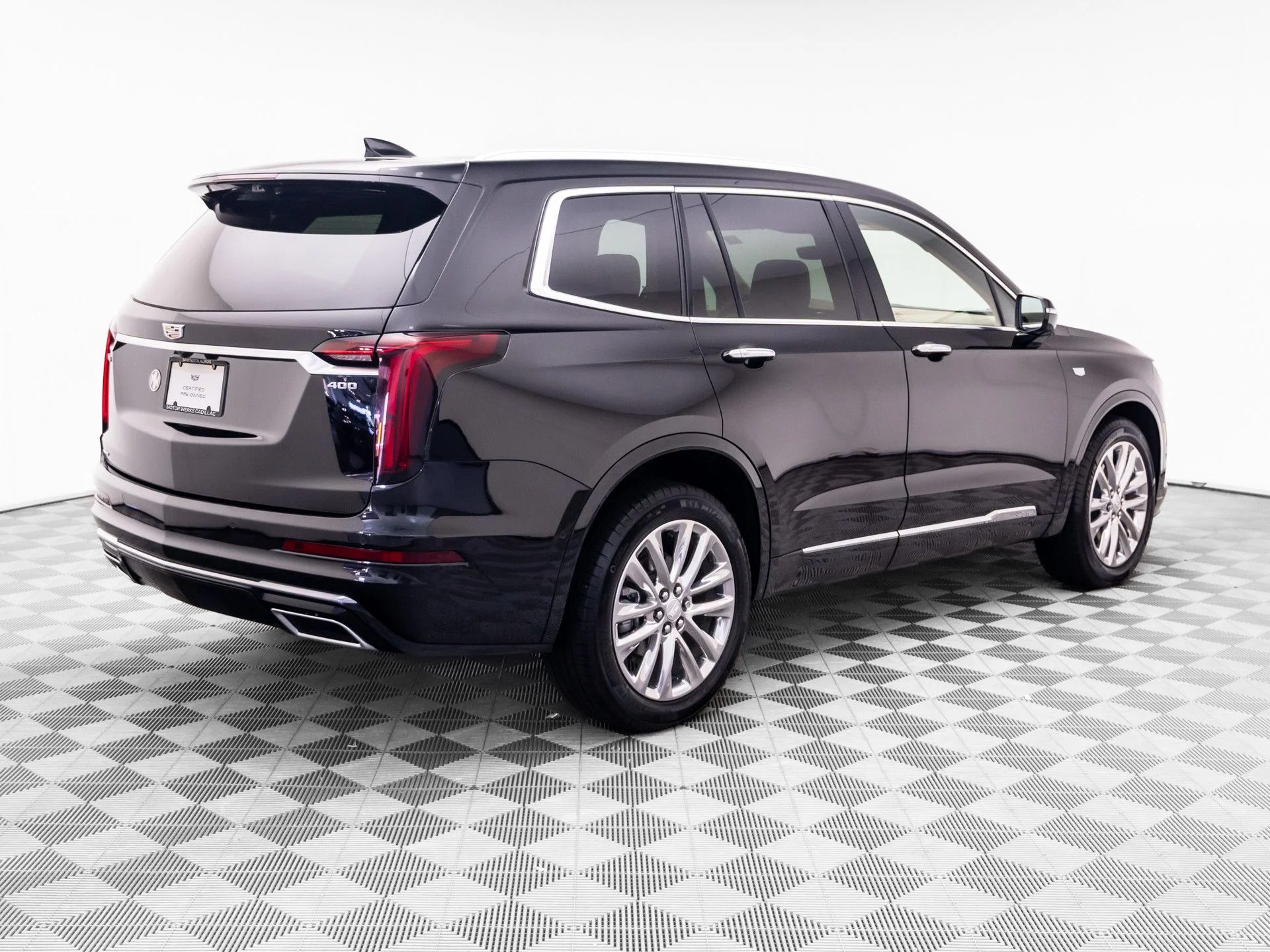 Used 2025 Black Cadillac Premium Luxury image 5