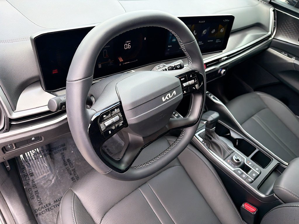Certified Used 2026 White Kia S image 25