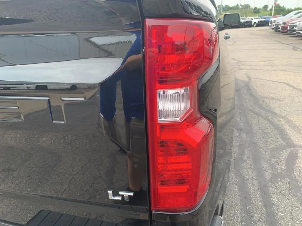 2025 Chevrolet Silverado 1500 LT - Photo 30