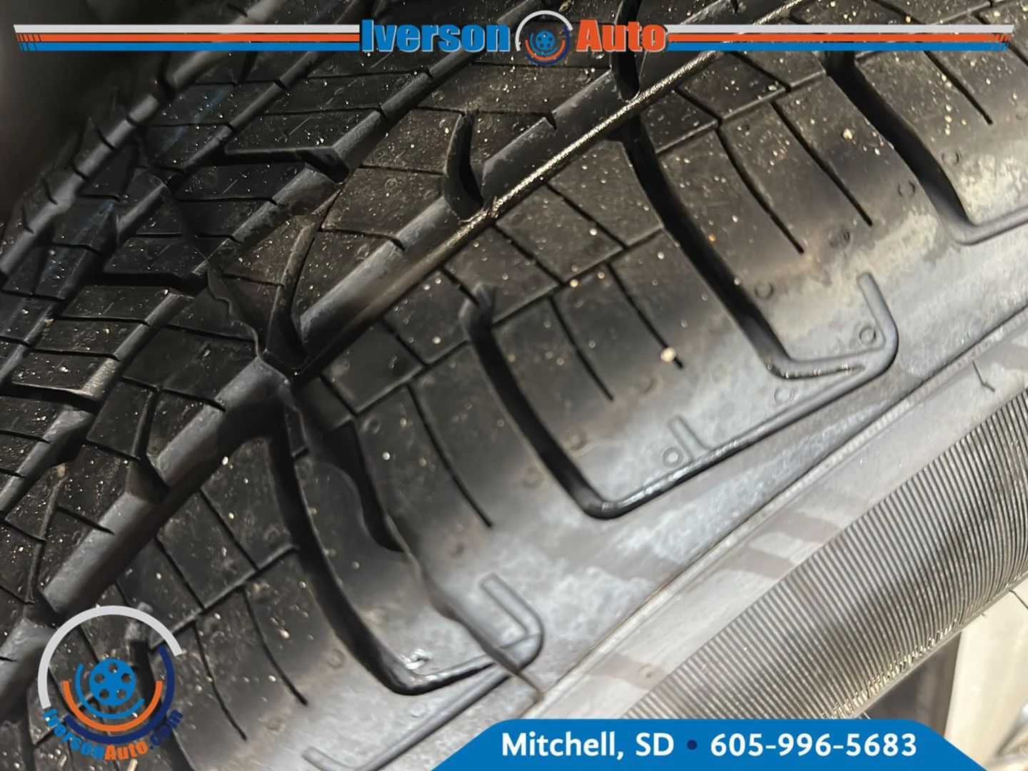 Used 2025 Ice Silver Metallic Subaru Premium image 11
