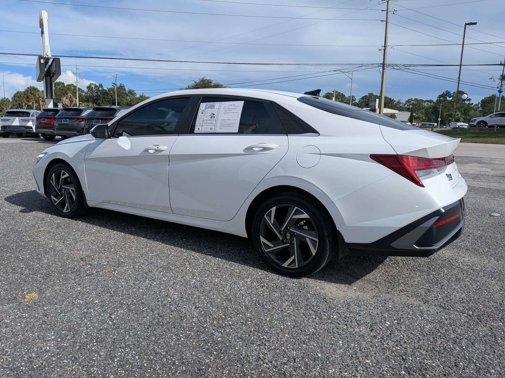 Used 2026 White Hyundai Limited image 6