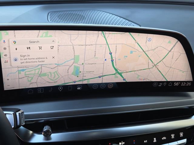 2025 Cadillac LYRIQ Luxury 3 - Photo 22