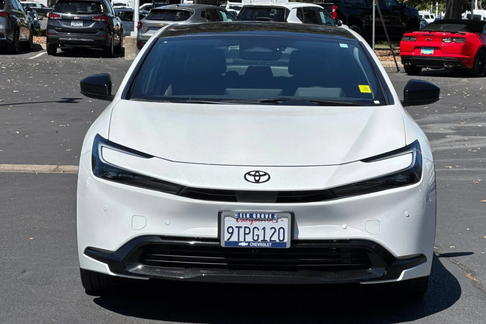 Used 2025 Off-white Toyota Nightshade image 8