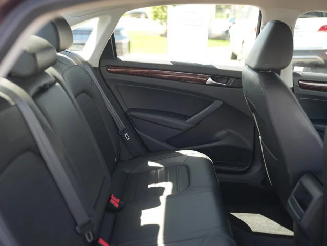 Used 2012 Red Volkswagen SEL image 24