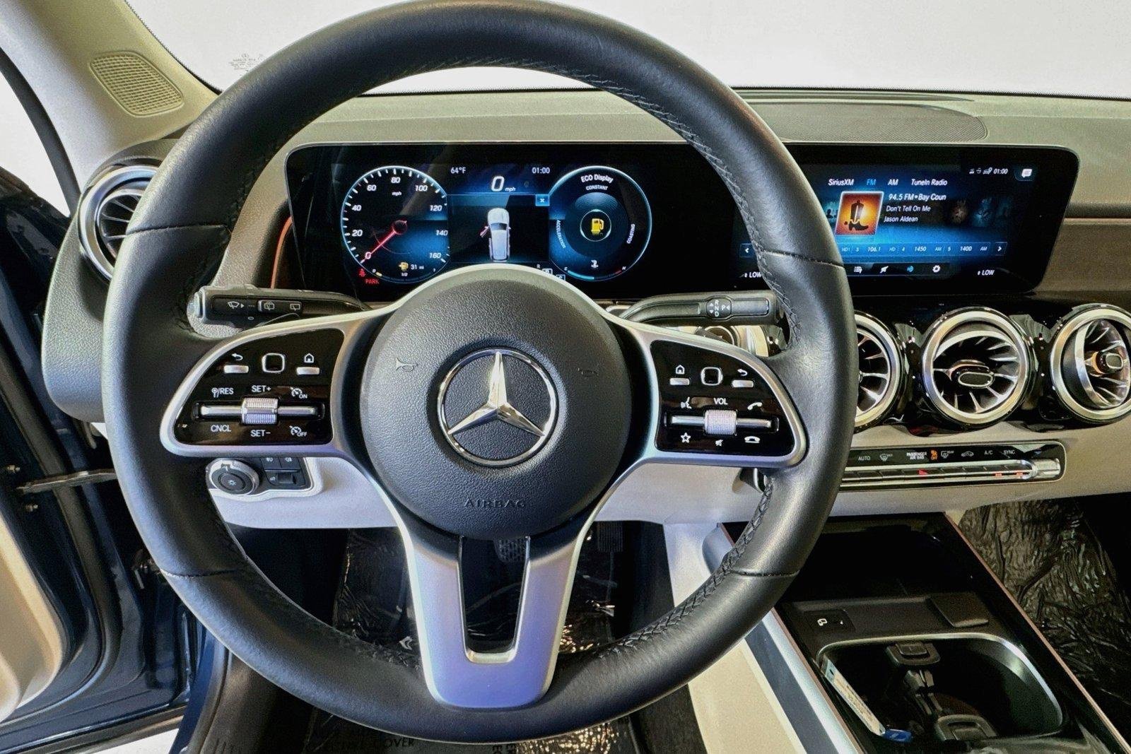 Used 2022 Denim Blue Metallic Mercedes-Benz GLB 250 image 11