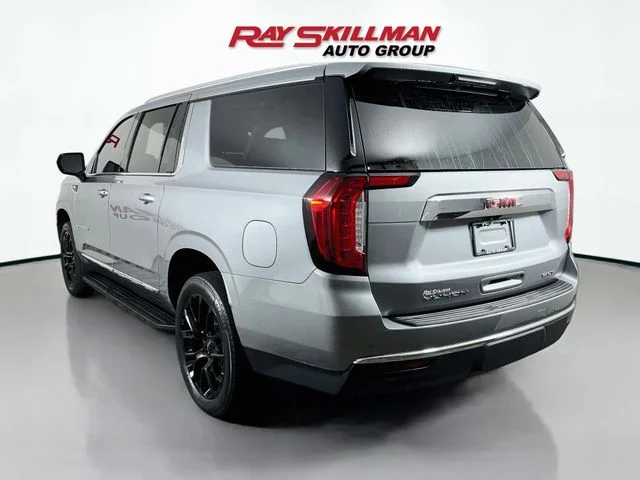 Used 2023 Silver GMC SLT image 5