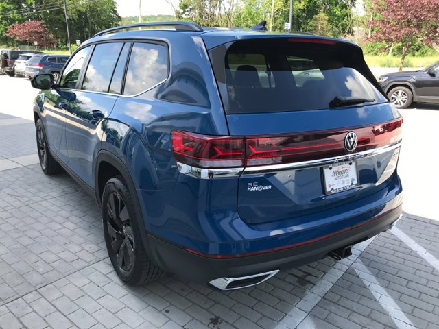 New 2026 Mountain Lake Blue Metallic Volkswagen 2.0T SE w/Technology image 5