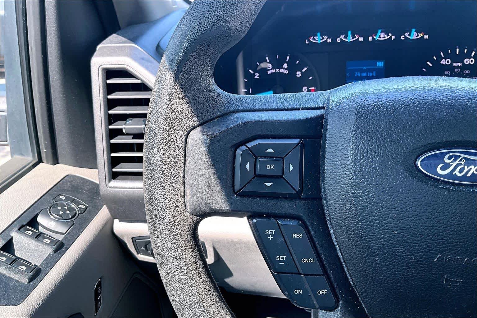Used 2018 Shadow Black Ford XL image 22