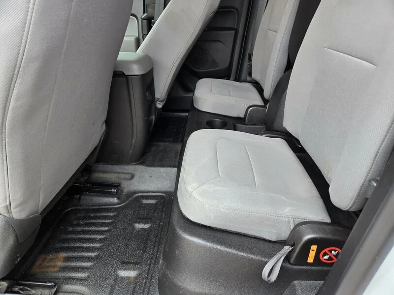 Used 2016 Summit White GMC 2WD image 9