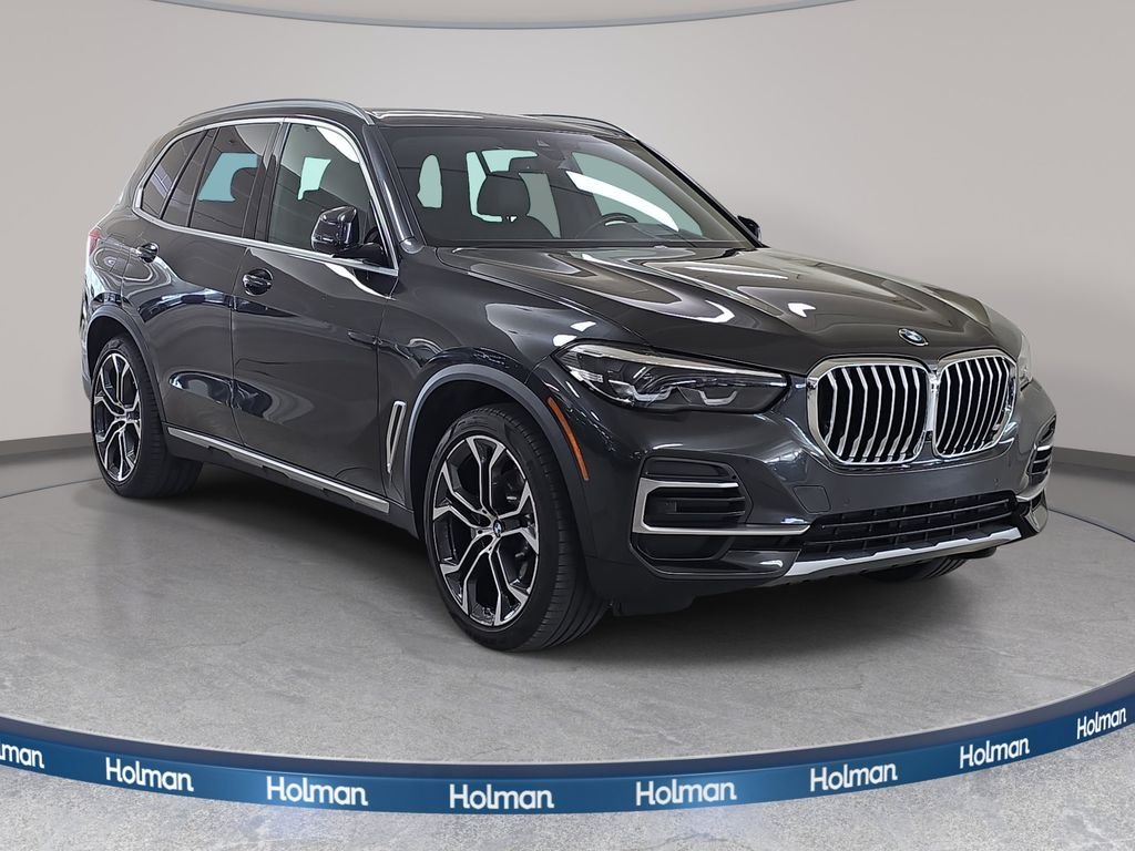 Certified Used 2023 Dark Graphite Metallic BMW sDrive40i image 4